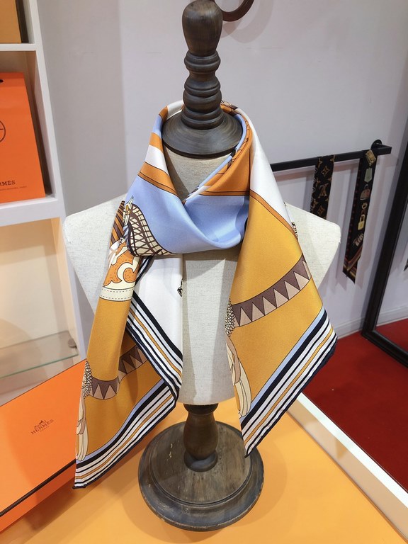 SHMS2233  Hermes [Cloaked Stallion] 90cm Silk Square Scarf, this must-have Hermes accessory can be worn in a variety of ways and goes well with any outfit. Wear it around your neck or as a belt, hair tie or headband. Thi