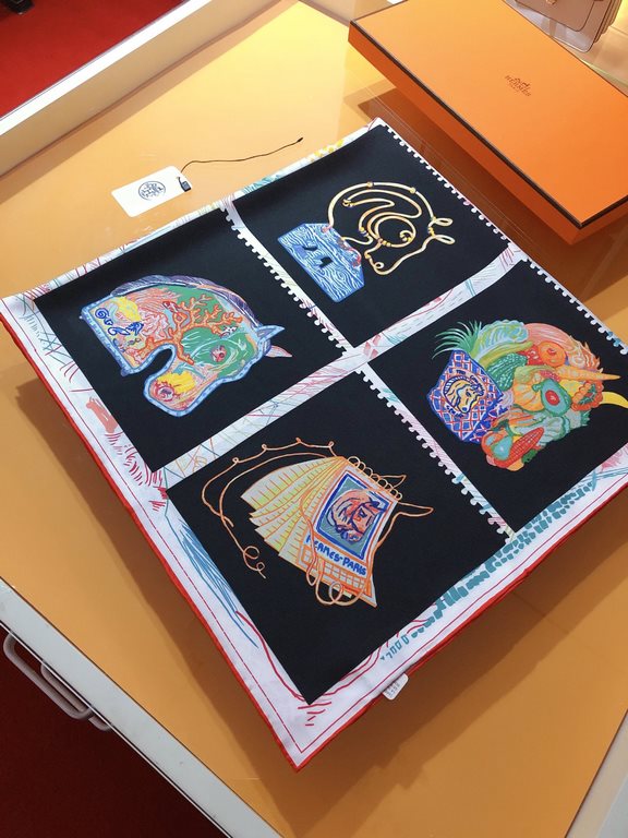 SHMS2316 Original HERMES [Stallion Prism] 90cm Silk Square Scarf  The designer depicted sixteen stallions on the square scarf, combining Hermès' cherished animals with a wide range of leisure activities, meticulously ren