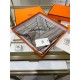 New   Buy all say good-looking   Recommended   [dressage one-sided 90] silk square scarf, top craftsmanship value   Hermes counter models     three-dimensional presentation of the pattern pattern in kind grade is extreme