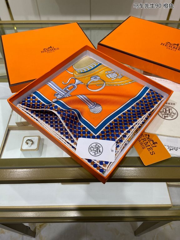 Silk new   bought said good-looking   recommended   [Mr. Carriage 90] silk square scarf, the top process value   Hermes counter models     three-dimensional rendering of the pattern pattern texture in kind of high grade 