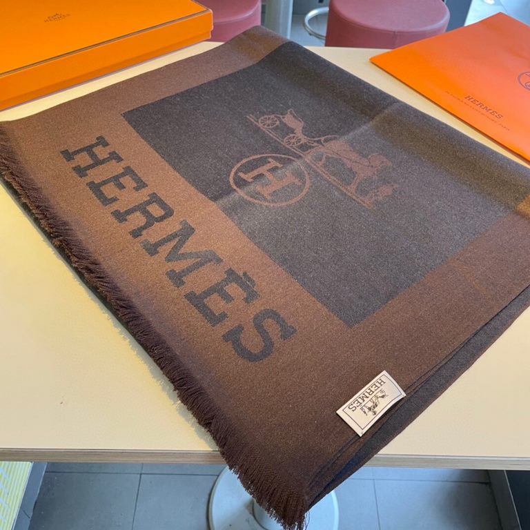 Explosive models on the new couple models    Hermes [classic] exclusive cattle goods   luxury in the size between the high-end quality   with super high cashmere quality will only be favored by this brand   this boutique