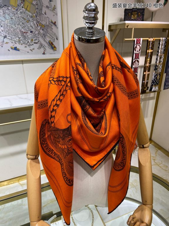 Cashmere new    Buy all say good-looking   Recommended  [Feast Banquet Cashmere 140] Double-sided same color cashmere square scarf, top craftsmanship super value   Hermes counter pop-ups    three-dimensional presentation