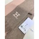 Price New! 2023 men and women with the same models, 100% pure cashmere Hermes (Hermes) synchronization counter, high-end cashmere knitted scarf! Can be formal, can be casual, very Classical design. This is a difficult kn