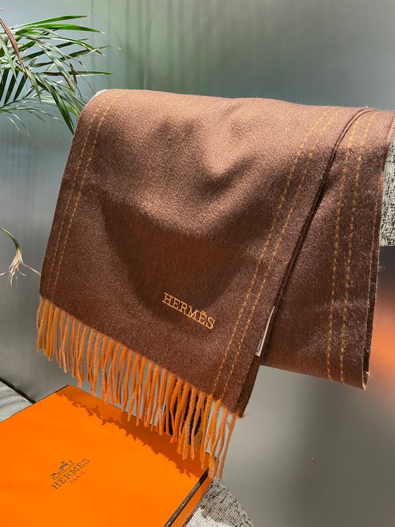 [Hermes double long scarf]    high cutting-edge products    water wave pattern absolutely screaming quality   LOGO embroidered label low-key luxury connotation, this scarf is definitely a treat for yourself to send your 