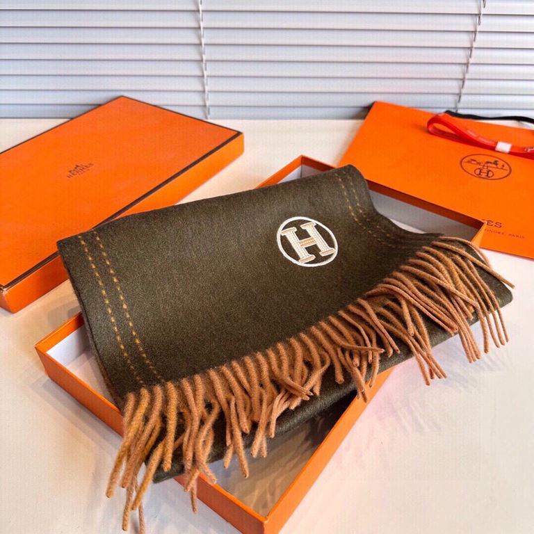 Price Official website with the same water ripple water cashmere Hermes    the same scarf and buy and cherish cashmere models   ~ are export orders so it is more difficult to meet  things talk about less but fine   good-