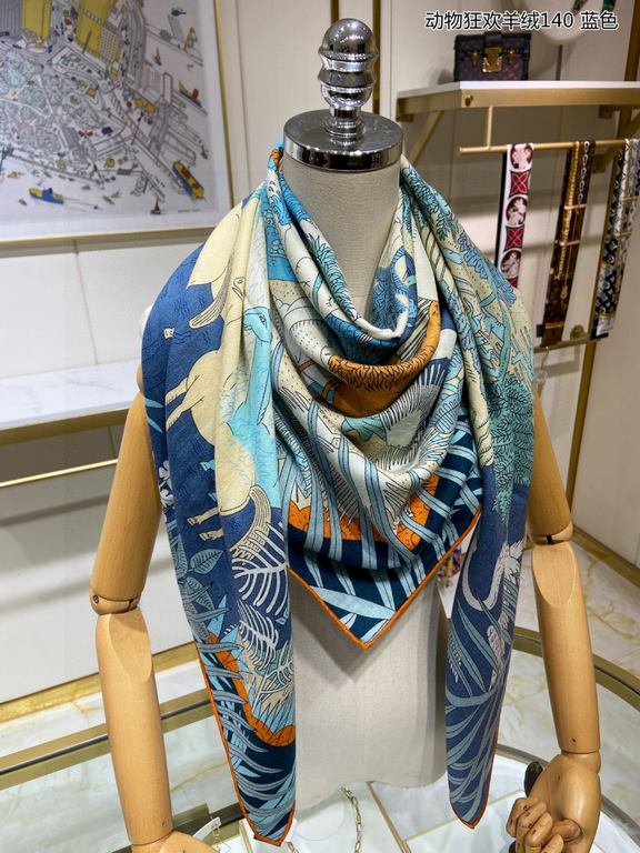 priceBought are said to look good   Recommended   [Animal Carnival cashmere 140] double-sided same color cashmere square scarf, the top craft super value   Hermes counter models    three-dimensional rendering of the patt