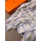 H home. [Counter original plaid four square scarf] 11 original quality! High-end irregular cut edge square scarf! High-end designer color matching are considered on the body effect and color saturation, the color will be