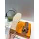 HERMES Hermes 2022 H Home New color update Classic works Multi-color choice let you love enough. Classic work Universal slippers, is the goddess are like on me oh! Really versatile, with pants or skirt are OK.Upper mater