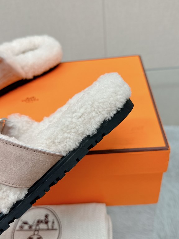 -Top qualityHerme Hermes new leather fur slippers, step on the lambswool, full of comfort, bare feet do not feel cold, with a thick socks Super beautiful oh!Upper LambskinLychee grain cowhide leather.Lining woolsheepskin