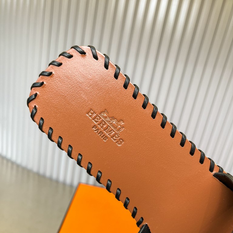 New color, leather midsole, hand stitching. Newly revamped (Hermès) Packaging upgraded, version of the workmanship materials upgraded.Hermes  highest version of pure handmade shoes in the market   Top Product Hermes Slip