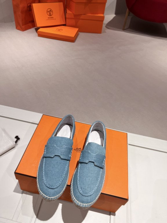 [Herme'c] Hermes 23 years of early spring latest Trip straw shoes, the official website of the latest   vacation travel must have a god. By Hermes shoes chief designer Pierre Hardy personally involved in creating, leadin