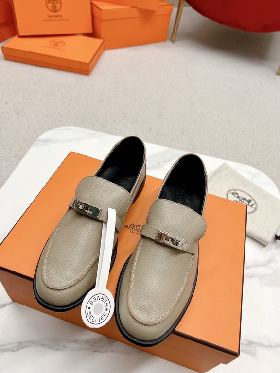 HERME'c, the whole network exclusive handmade, private high-end customization, classic handmade workshop ~ ~ big goods real shotDestin Loafers, very classic, versatile, simple, colorblocking design, on the foot is very f