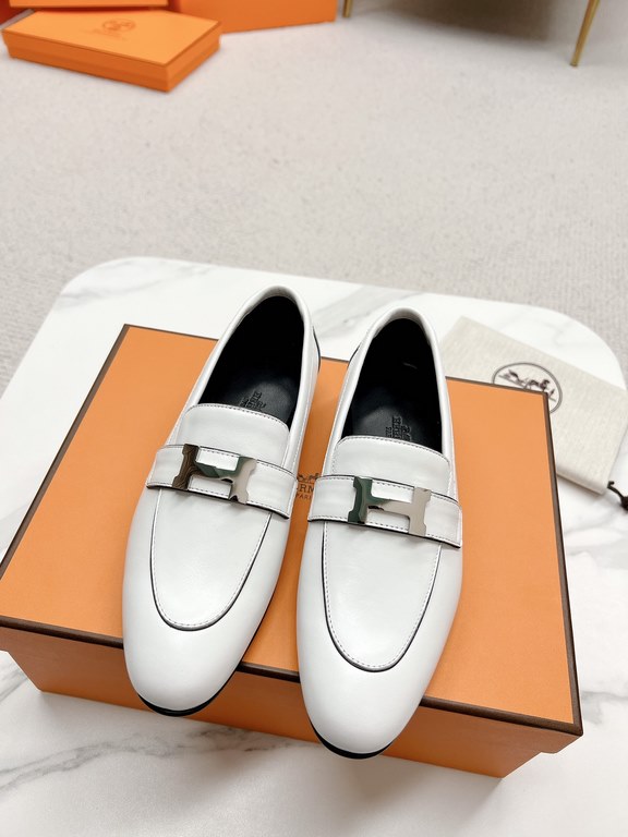 HERME'c, the whole network exclusive handmade, private high-end customization, classic handmade workshop ~ ~ ~ big goods real shotRoyal Loafers, very classic, versatile, simple, colorblocking design, on the foot is very 