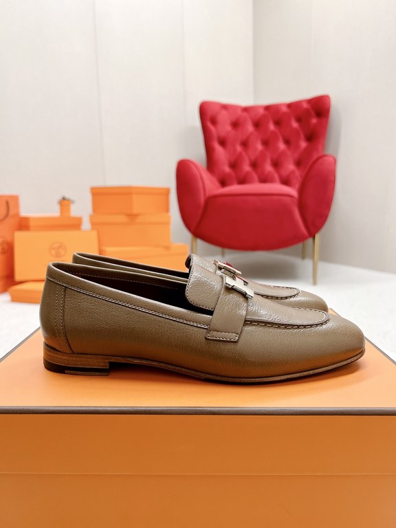 HERME'c, the whole network exclusive handmade, private high-end customization, classic handmade workshop ~ ~ ~ big goods real shotRoyal Loafers, very classic, versatile, simple, colorblocking design, on the foot is very 