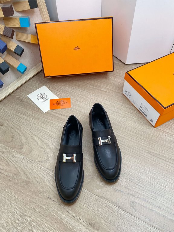 PriceNew on the new Hermes 2022 fall and winter official website new Faubourg flat H buckle small leather shoes Lefthand shoes Oxford shoesUpper H top grade cowhide leather. Lining and insole custom-dyed goatskin. Sole m