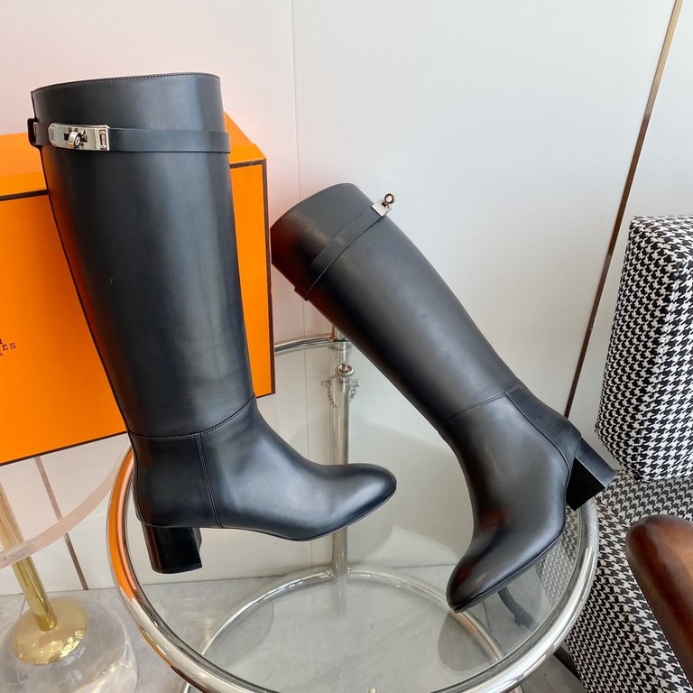 Batch Generation level! Hermes Hermes Germain Collection! Elegant temperament chunky heel boots Signature kelly buckle with sleek design!Original calfskin upper, cowhide lining padded feetCustom grade Italian leather out