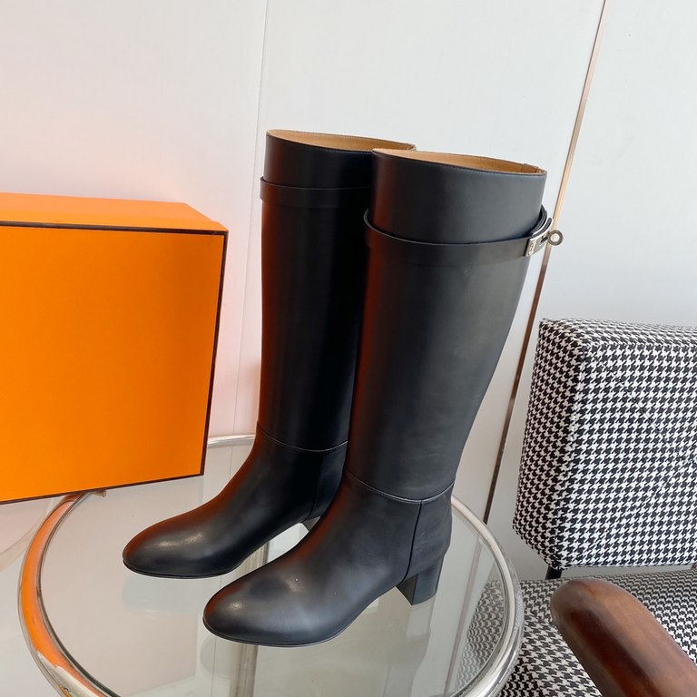 Batch Generation level! Hermes Hermes Germain Collection! Elegant temperament chunky heel boots Signature kelly buckle with sleek design!Original calfskin upper, cowhide lining padded feetCustom grade Italian leather out