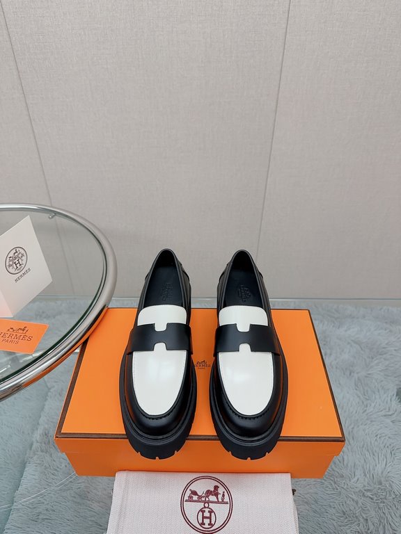 -Top qualityHermes Hermes H Family New Chunky Sole Louboutin ShoesSmooth calf leather pumps with a grooved sole, classic H upper detail and signature H Cadenas detail. A colorful mix of styles.Upper CalfskinLining sheeps