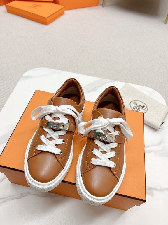 Herme's Love  Shi, straight line boutique build, as soon as I opened the package, I fell in love, this year, every sneaker of the Dumas family is loved, fashion is to be different.The overall design of the shoes is very 