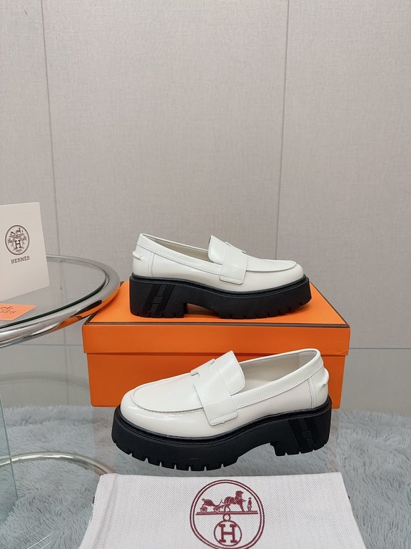 -Top qualityHermes Hermes H Family New Chunky Sole Louboutin ShoesSmooth calf leather pumps with a grooved sole, classic H upper detail and signature H Cadenas detail. A colorful mix of styles.Upper CalfskinLining sheeps