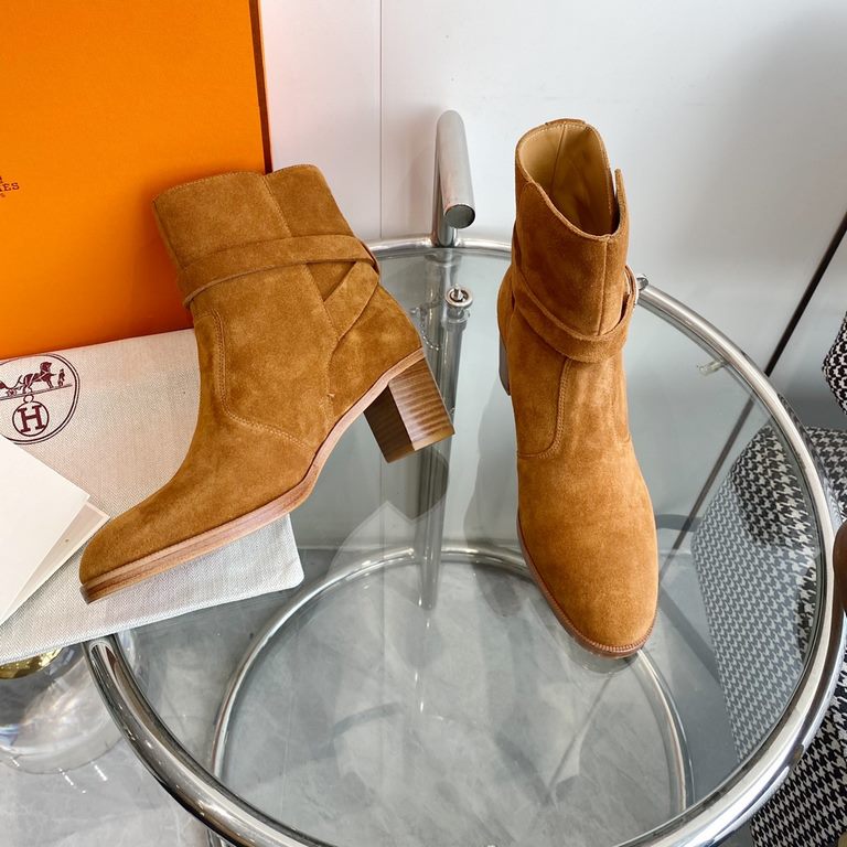 wholesale Hermes Hermes  Frenchie and ankle boots chunky heel short boots  top quality  Calfskin heeled ankle boots with Kelly buckle. Create a stylish look. Heel height 5cm   Imported leather outsole size 35-39 (40, 41 