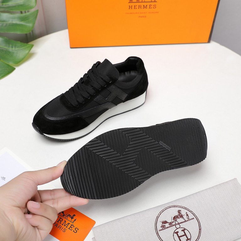 Hermes Hermes Sneakers H Side Label Counter all the latest couple modelsRestore the authentic 11 details Customized sense of superbH Side label pattern design Mix and match elements splicing details full of points  .Slim