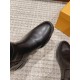 ' # Tods the latest section of the side zipper boots, British style, BV boots wind blowing a lot, don't want to follow the wind, Hermes is also a lot of people into the, want to be different, Tods this pair of proper int