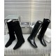 Factory priceThis year a very hot niche brand boots, Toteme tall boots square head riding boots long women's boots!Toteme these boots should be Hermes flat replacement New York blogger's ultra-modern classic fall and win