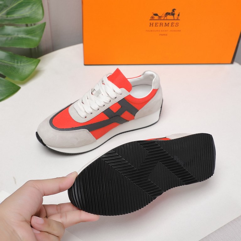 Hermes Hermes Sneakers H Side Label Counter all the latest couple modelsRestore the authentic 11 details Customized sense of superbH Side label pattern design Mix and match elements splicing details full of points  .Slim