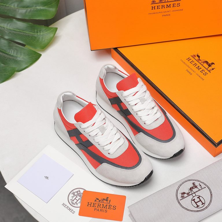 Hermes Hermes Sneakers H Side Label Counter all the latest couple modelsRestore the authentic 11 details Customized sense of superbH Side label pattern design Mix and match elements splicing details full of points  .Slim