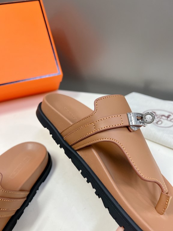 Men  [ΗERMES 】 Hermes spring and summer classic couple models second uncle slippers Chypre ugly ugly ugly uncle slippers - old man slippers, on the foot is simply too comfortable! It's simple and cute!All mixed breed she