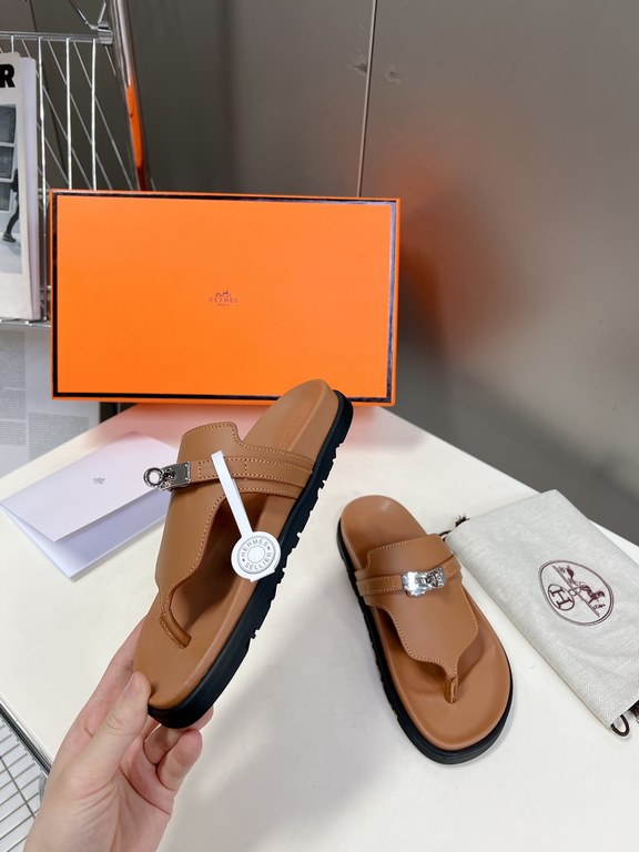 Men  [ΗERMES 】 Hermes spring and summer classic couple models second uncle slippers Chypre ugly ugly ugly uncle slippers - old man slippers, on the foot is simply too comfortable! It's simple and cute!All mixed breed she