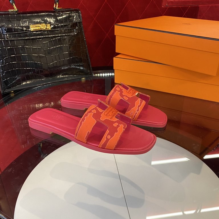 New color, full midsole, new revision (Hermès) Packaging upgraded, version of the workmanship materials upgraded.Hermes  market highest version pure handmade shoes   Top Product Hermes Slippers  ----------Early spring ne