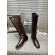 Factory priceThis year a very hot niche brand boots, Toteme tall boots square head riding boots long women's boots!Toteme these boots should be Hermes flat replacement New York blogger's ultra-modern classic fall and win