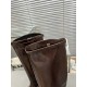 Factory priceThis year a very hot niche brand boots, Toteme tall boots square head riding boots long women's boots!Toteme these boots should be Hermes flat replacement New York blogger's ultra-modern classic fall and win