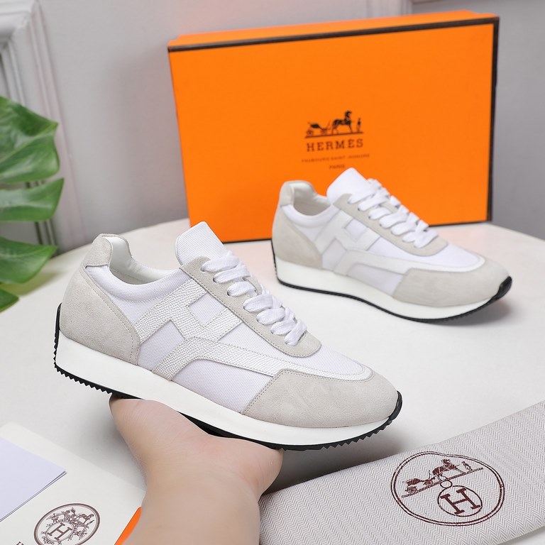 Hermes Hermes Sneakers H Side Label Counter all the latest couple modelsRestore the authentic 11 details Customized sense of superbH Side label pattern design Mix and match elements splicing details full of points  .Slim