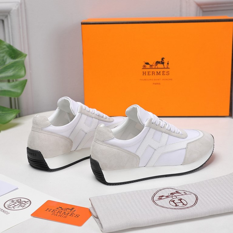 Hermes Hermes Sneakers H Side Label Counter all the latest couple modelsRestore the authentic 11 details Customized sense of superbH Side label pattern design Mix and match elements splicing details full of points  .Slim