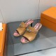 The actual Hermes shoes are made by hand, and they've been handmade to order for a long time.Hermes Hermes new mid-heeled sandals authentic open mold custom hand-sewn craft enamel technology on the heavy development of a