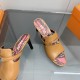 The actual Hermes shoes are made by hand, and they've been handmade to order for a long time.Hermes Hermes new mid-heeled sandals authentic open mold custom hand-sewn craft enamel technology on the heavy development of a