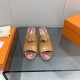 The actual Hermes shoes are made by hand, and they've been handmade to order for a long time.Hermes Hermes new mid-heeled sandals authentic open mold custom hand-sewn craft enamel technology on the heavy development of a