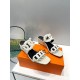 Hermes Hermes 2023 Official website synchronized spring and summer new style, slant heel sandalCowhide fabric, sheepskin footbed. Sheepskin lining. A lightweight summer sandal with a classic shape transformed into a leat