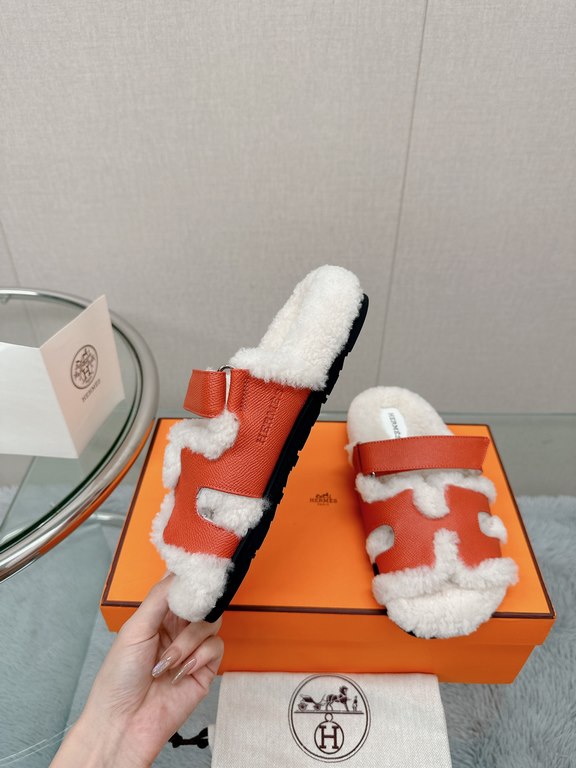 -Top qualityHerme Hermes new leather fur slippers, step on the lambswool, full of comfort, bare feet do not feel cold, with a thick socks Super beautiful oh!Upper LambskinLychee grain cowhide leather.Lining woolsheepskin