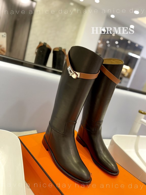 top quality productions      Hermes   The most iconic western boot of all time Elegant style that creates a different feel!  It's the indispensable combat boot in your shoe closet! Simple and airy style, the highest vers