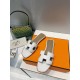 HERMES Hermes 2022 H Home New color update Classic works Multi-color choice let you love enough. Classic work Universal slippers, is the goddess are like on me oh! Really versatile, with pants or skirt are OK.Upper mater