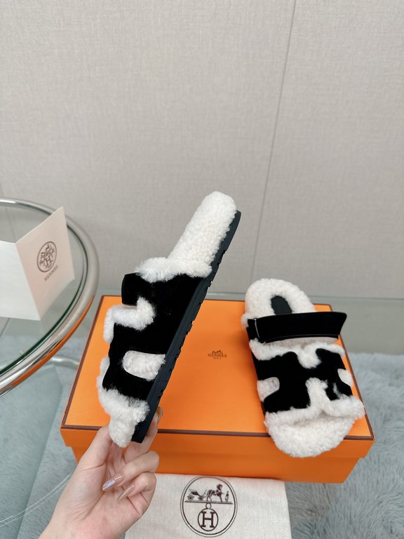 -Top qualityHerme Hermes new leather fur slippers, step on the lambswool, full of comfort, bare feet do not feel cold, with a thick socks Super beautiful oh!Upper LambskinLychee grain cowhide leather.Lining woolsheepskin