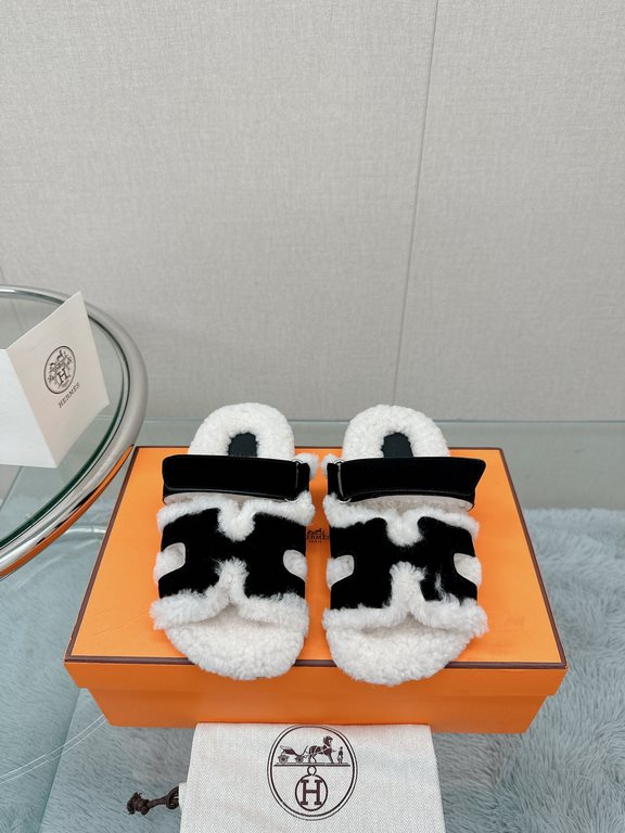 -Top qualityHerme Hermes new leather fur slippers, step on the lambswool, full of comfort, bare feet do not feel cold, with a thick socks Super beautiful oh!Upper LambskinLychee grain cowhide leather.Lining woolsheepskin