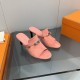 The actual Hermes shoes are made by hand, and they've been handmade to order for a long time.Hermes Hermes new mid-heeled sandals authentic open mold custom hand-sewn craft enamel technology on the heavy development of a