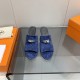 The actual Hermes shoes are made by hand, and they've been handmade to order for a long time.Hermes Hermes new mid-heeled sandals authentic open mold custom hand-sewn craft enamel technology on the heavy development of a