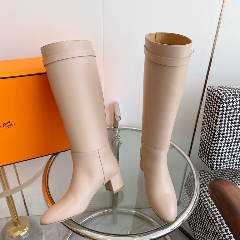 Batch Generation level! Hermes Hermes Germain Collection! Elegant temperament chunky heel boots Signature kelly buckle with sleek design!Original calfskin upper, cowhide lining padded feetCustom grade Italian leather out