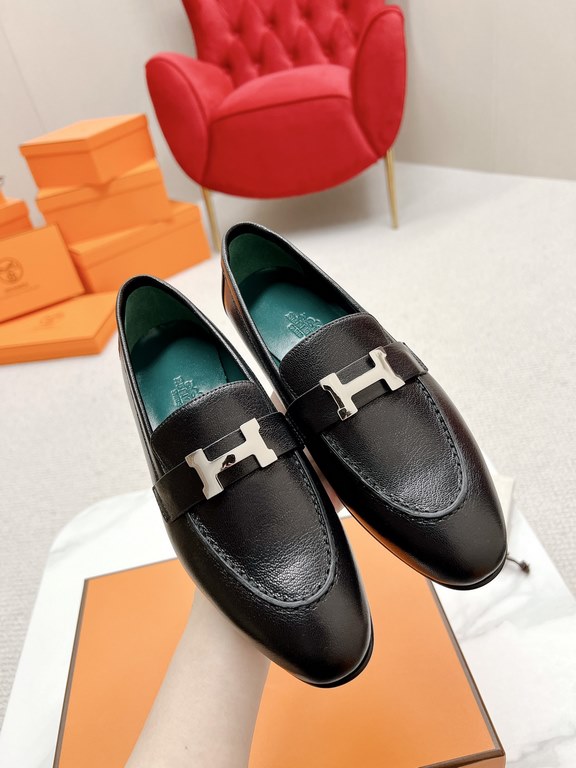 HERME'c, the whole network exclusive handmade, private high-end customization, classic handmade workshop ~ ~ ~ big goods real shotRoyal Loafers, very classic, versatile, simple, colorblocking design, on the foot is very 